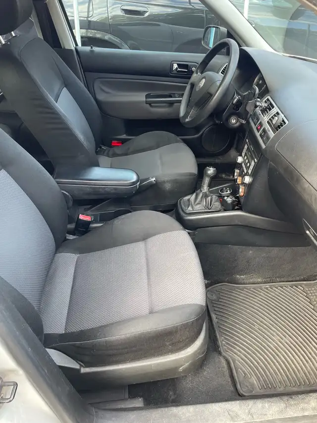 2009 Volkswagen City Jetta - Photo 3