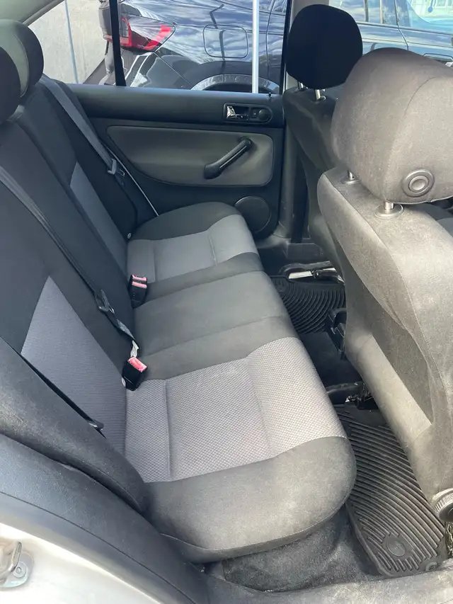 2009 Volkswagen City Jetta - Photo 4