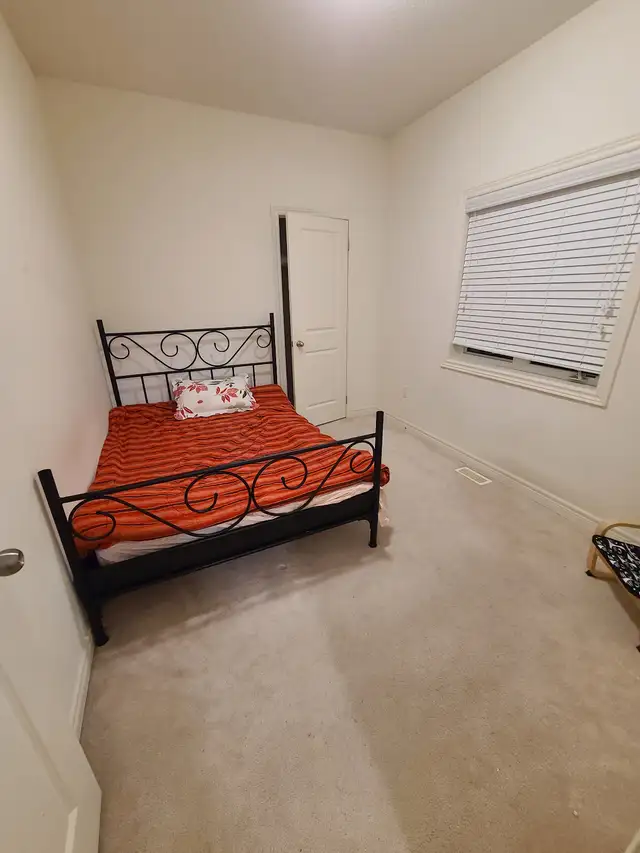 $550 - Room for rent (L7A 5A7) - - Photo 2