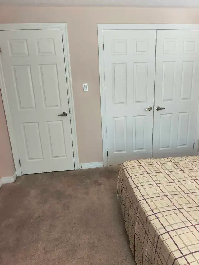 Room for rent - Photo 3