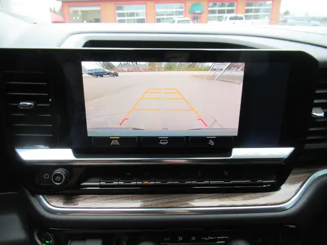 2025 Chevrolet Silverado 1500 LT | Heated Leather Seats | Remote - Photo 25