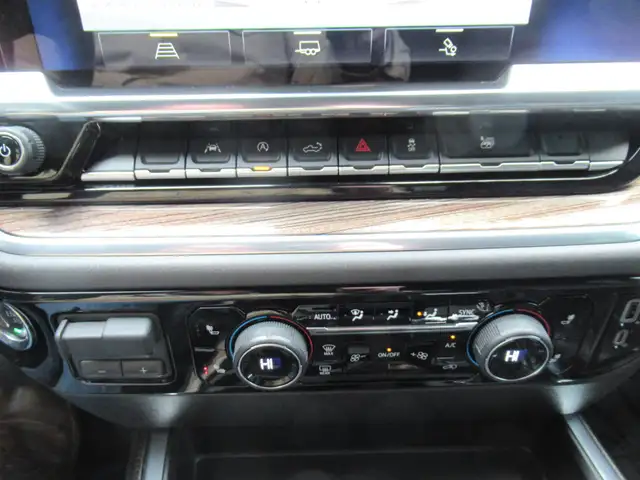 2025 Chevrolet Silverado 1500 LT | Heated Leather Seats | Remote - Photo 26