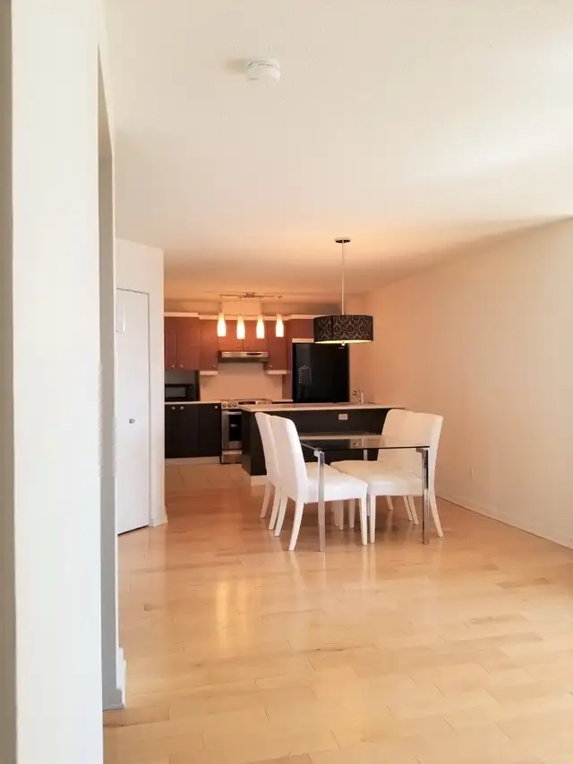 Grand 3 ½ (750 pi2) à louer à CDN/NDG (Le triangle) - 1500$/mois - Photo 4