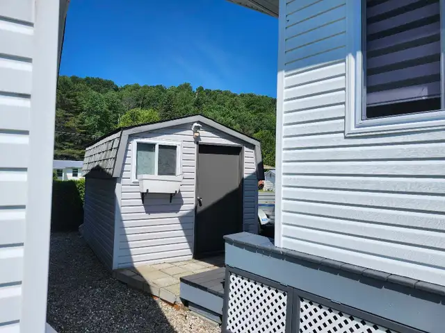 Chalet roulotte de parc Lac Simon. Copropriété bord du lac. - Photo 3