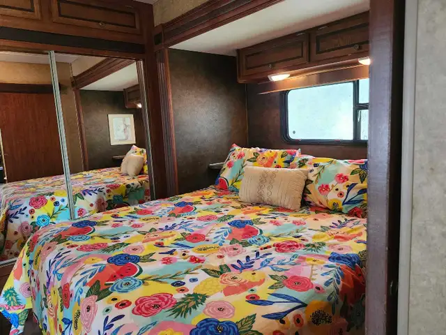 Chalet roulotte de parc Lac Simon. Copropriété bord du lac. - Photo 5