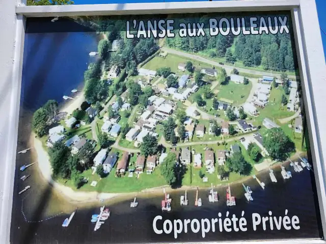 Chalet roulotte de parc Lac Simon. Copropriété bord du lac. - Photo 10