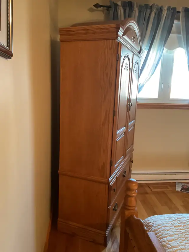 OAK BEDROOM SET - Photo 4