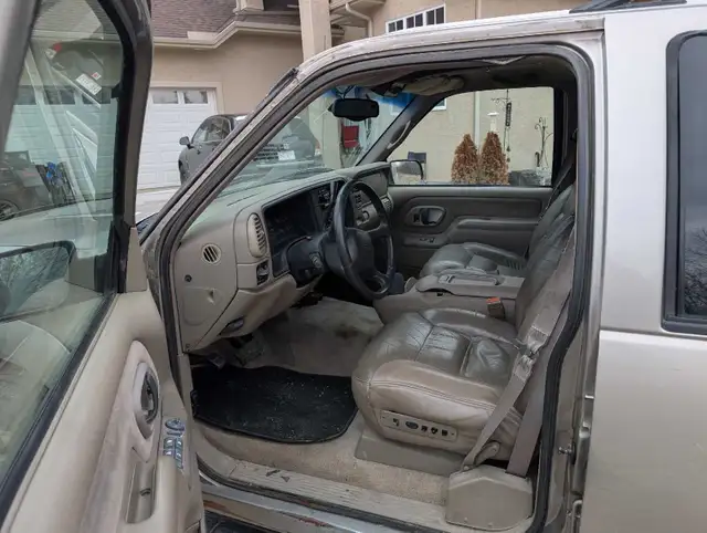 1999 Chevrolet K1500 Suburban - Photo 6