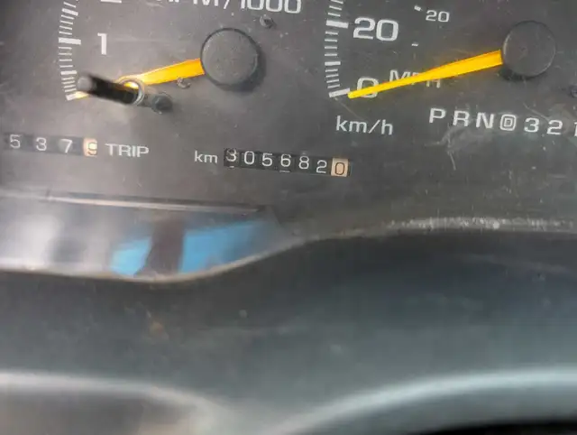 1999 Chevrolet K1500 Suburban - Photo 7