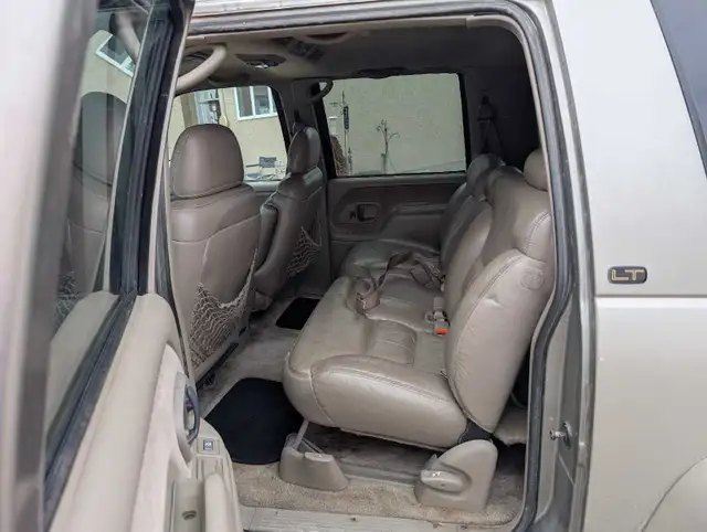 1999 Chevrolet K1500 Suburban - Photo 10