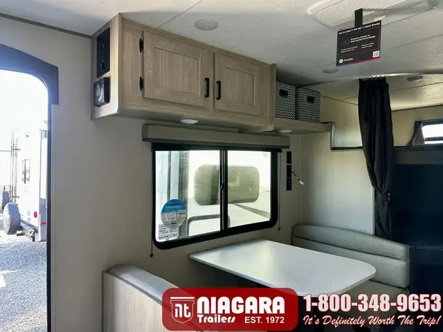 2026 COACHMEN CATALINA SUMMIT SERIES 8 261BH Travel Trailer - Photo 9