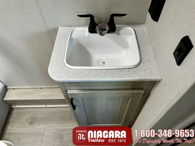 2026 COACHMEN CATALINA SUMMIT SERIES 8 261BH Travel Trailer - Photo 23