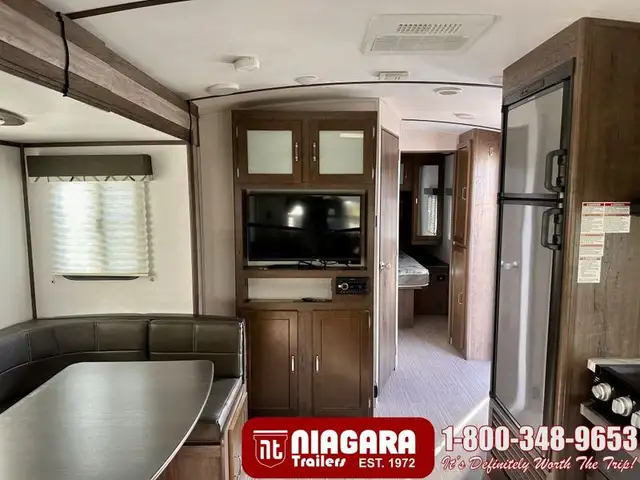 2020 KEYSTONE PASSPORT GT 2521RL Travel Trailer - Photo 7