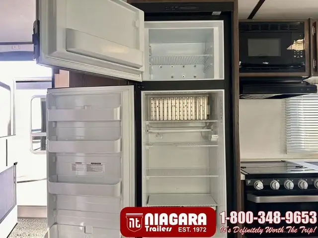 2020 KEYSTONE PASSPORT GT 2521RL Travel Trailer - Photo 17