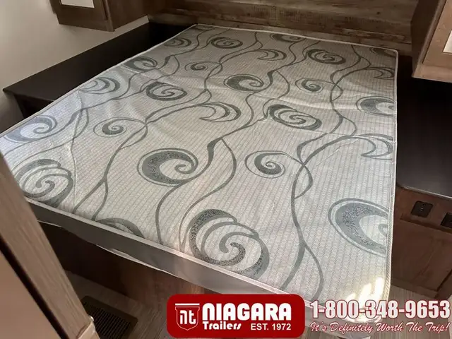 2020 KEYSTONE PASSPORT GT 2521RL Travel Trailer - Photo 19