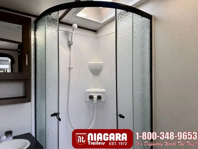 2020 KEYSTONE PASSPORT GT 2521RL Travel Trailer - Photo 22