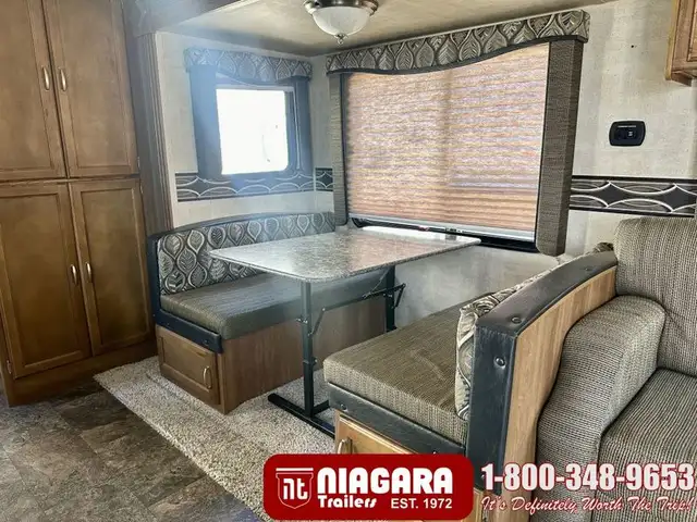 2015 KEYSTONE SPRINGDALE 38FL Park Model - Photo 11