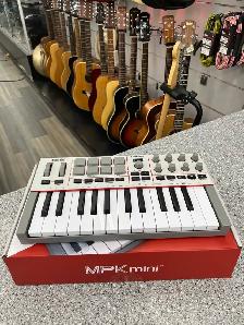 Akai MPK IV Mini Keyboard