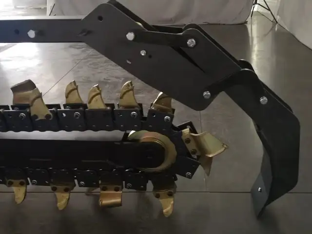 Heavy Duty Trencher T900/200