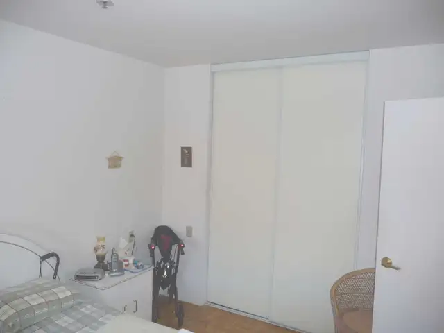 Ahuntsic-Est, 3½  ch fermée,demi-sous-sol, 3 grandes fenêtres - Photo 4