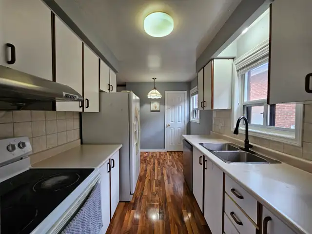 4 Bedroom House for rent - Photo 2