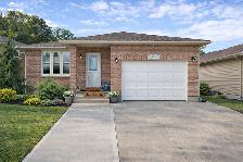 HUGE 2 BEDROOM LOWER LEVEL APT - UTILITIES INCLUDED - WEST BRANT