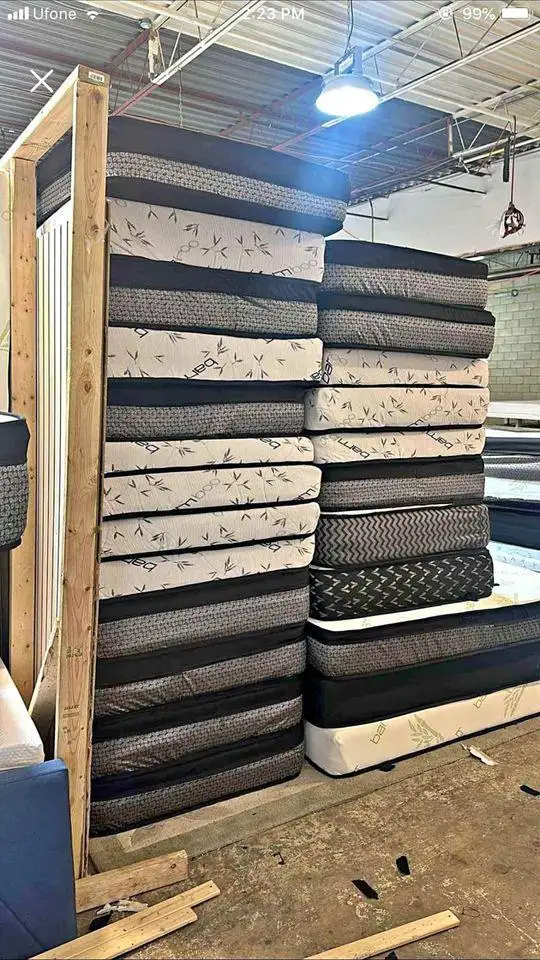 Mattress : (Twin Mattress) Full Mattress / Queen Mattress - Photo 4