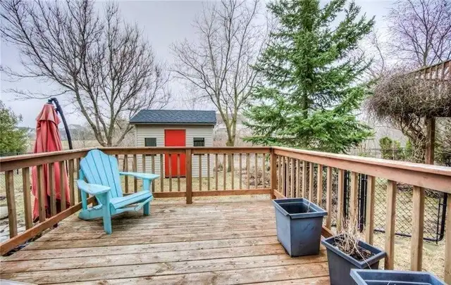 Room for rent in South Guelph - Photo 7