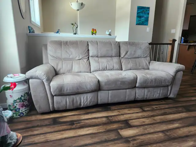 Reclining Sofa & Loveseat