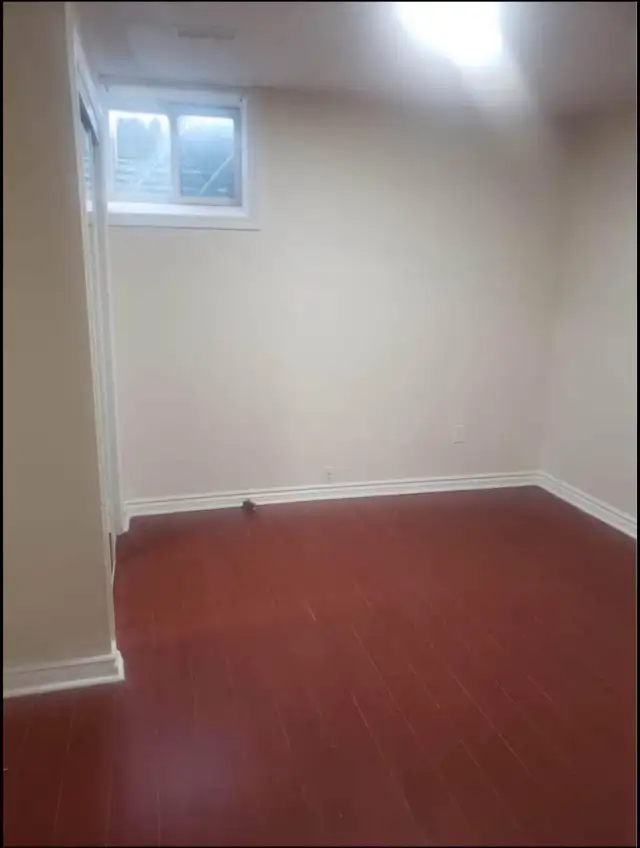 Two bedroom legal basement for rent in Brampton - Photo 5