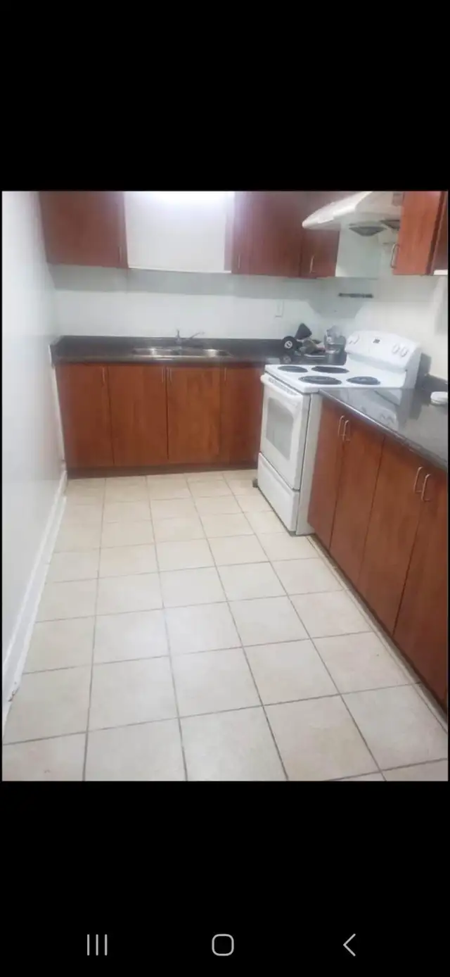 Two bedroom legal basement for rent in Brampton - Photo 7