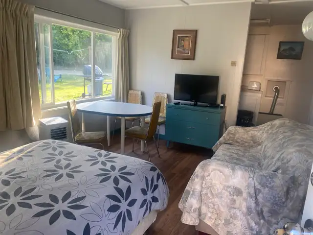 Cabin to rent located in Sorrento! all utilities included! - Photo 3