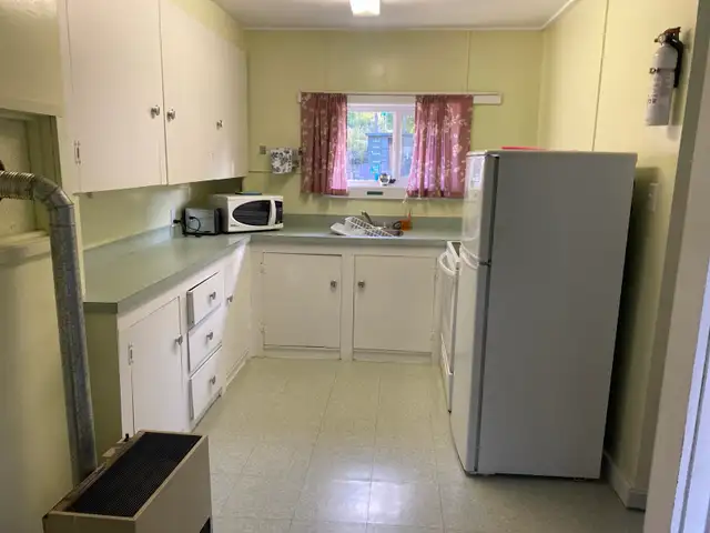 Cabin to rent located in Sorrento! all utilities included! - Photo 4