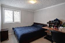Furnished Bedroom Very Close to U of G! Sept 1st Lease Start! - Photo 2
