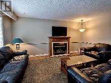 Furnished Bedroom Very Close to U of G! Sept 1st Lease Start! - Photo 4
