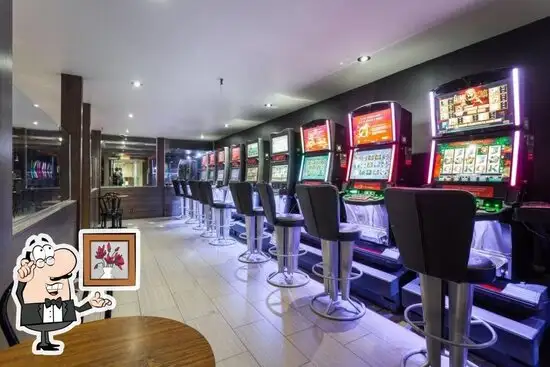 Barman/Barmaid recherché(e)