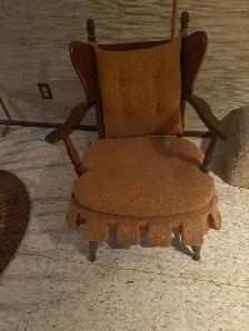 HUGE VINTAGE ESTATE SALE! EVERYTHING MUST GO! MAKE AN OFFER! - Photo 4