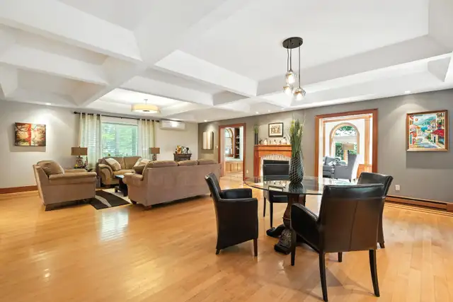 LUXURY HOME FOR SALE – PRICED BELOW MARKET VALUE! 39 Cedar - Photo 12