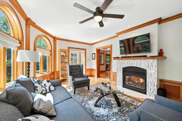 LUXURY HOME FOR SALE – PRICED BELOW MARKET VALUE! 39 Cedar - Photo 17