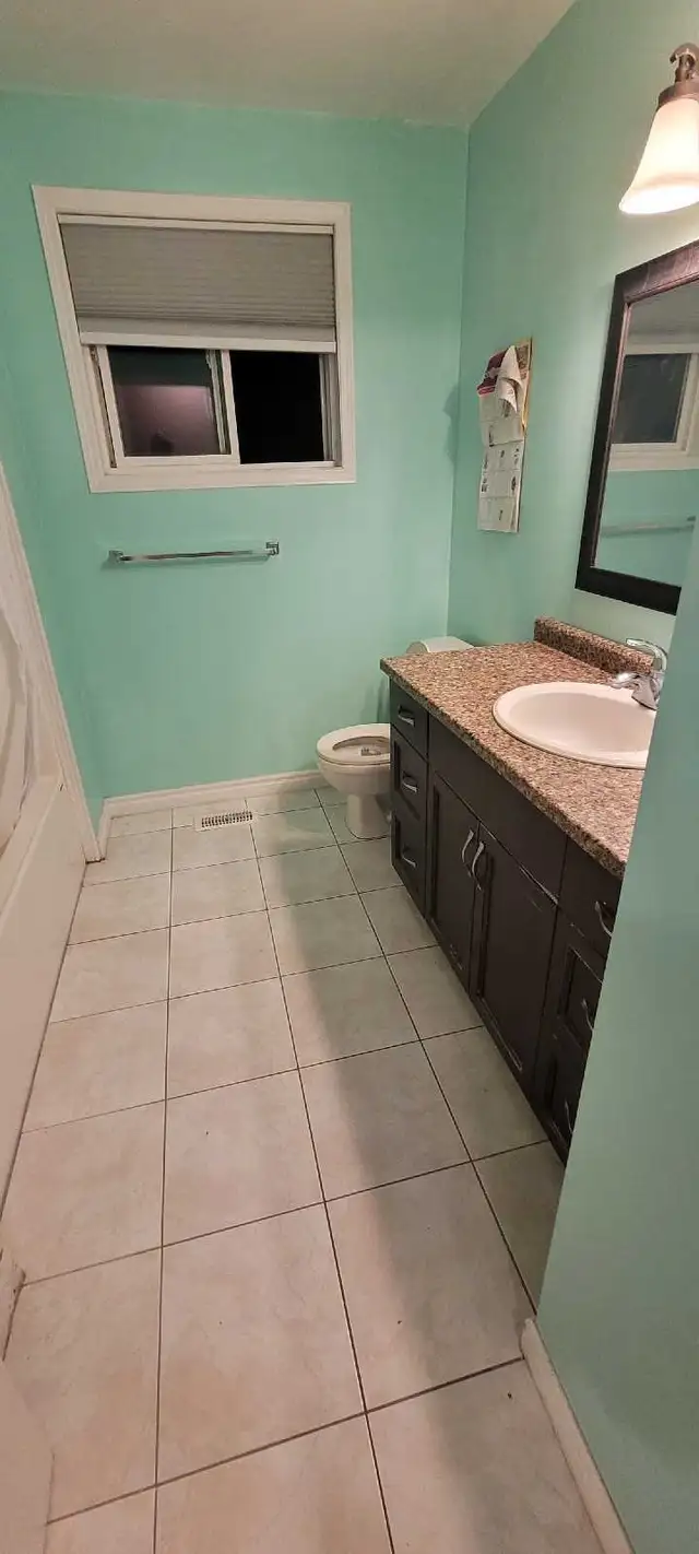 Room for rent near Linemar and University of Guelph - Photo 7