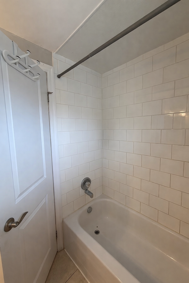 Recently Renovated 5 Bedroom Student Home in a Great Location! - Photo 7