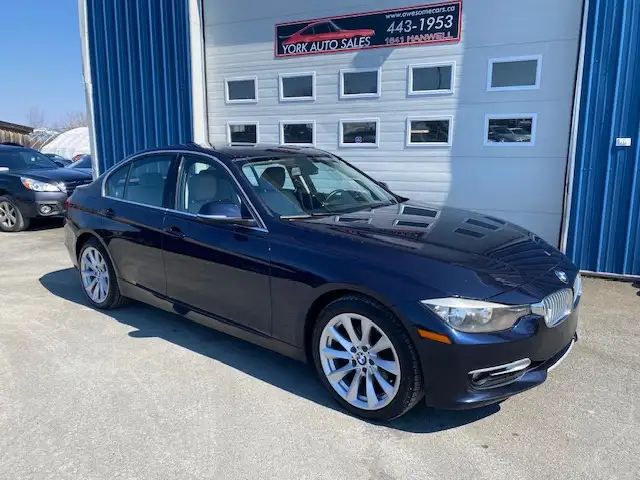 2014 BMW 3 Series 320i xDrive - Photo 2