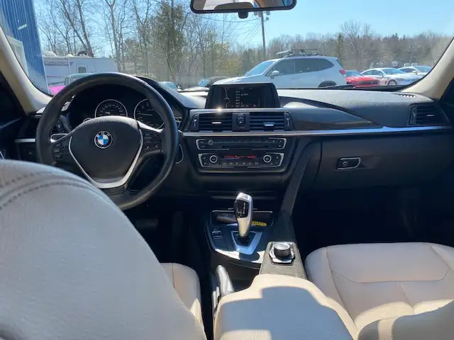 2014 BMW 3 Series 320i xDrive - Photo 7