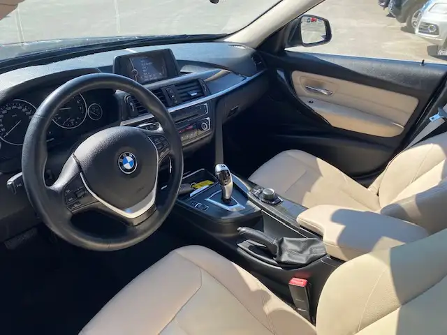 2014 BMW 3 Series 320i xDrive - Photo 8