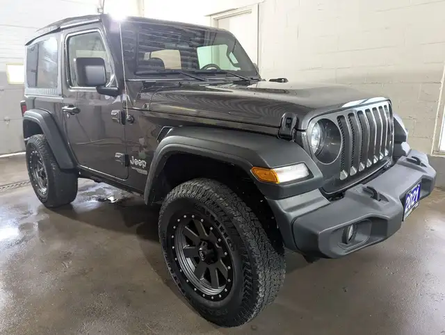 2021 Jeep Wrangler SPORT WITH 3.6L V6 ENGINE/SOFT TOP ONLY! - Photo 3