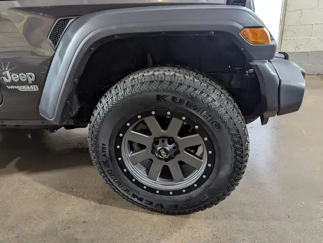 2021 Jeep Wrangler SPORT WITH 3.6L V6 ENGINE/SOFT TOP ONLY! - Photo 4