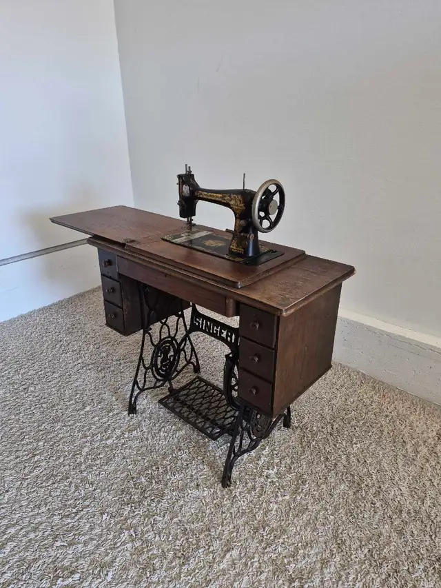 DELIVERY AVAILABLE Singer Treadle Vintage Sewing Machine Antique - Photo 5
