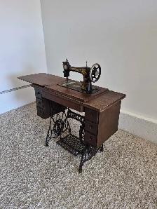 DELIVERY AVAILABLE Singer Treadle Vintage Sewing Machine Antique - Photo 5