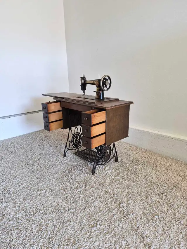 DELIVERY AVAILABLE Singer Treadle Vintage Sewing Machine Antique - Photo 6