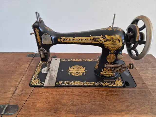 DELIVERY AVAILABLE Singer Treadle Vintage Sewing Machine Antique - Photo 9